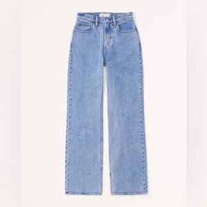 Abercrombie Curve Love High Rise 90’s Relaxed Jean
